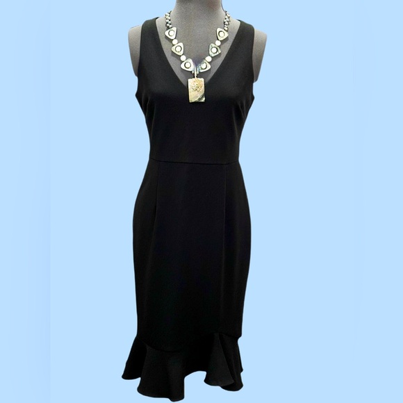Betsey Johnson Dresses & Skirts - Betsy Johnson Bodycon Sleeveless Black Dress Size 2